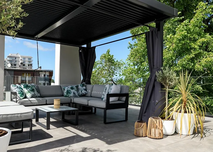 Aqua Bluemica Adults Only 3*